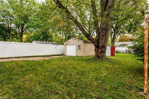 633 Eastern Heights Blvd, Elyria, OH 44035 photo 21