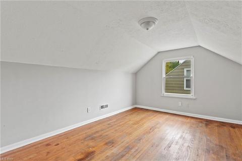 633 Eastern Heights Blvd, Elyria, OH 44035 photo 16