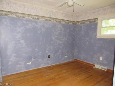637 Hilliard Rd, Elyria, OH 44035 photo 6