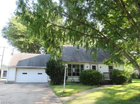 637 Hilliard Rd, Elyria, OH 44035 photo 1