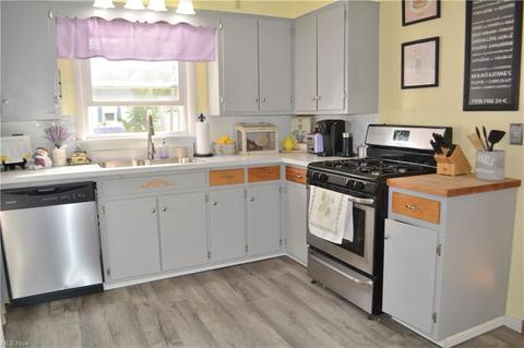 2127 E 40th St, Ashtabula, OH 44004 photo 9
