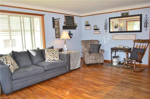 2127 E 40th St, Ashtabula, OH 44004 photo 6