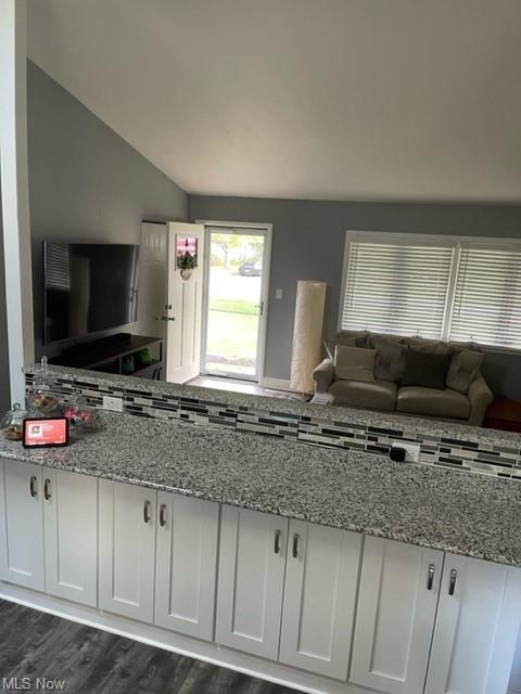 341 Baldwin Dr, Berea, OH 44017 photo 7