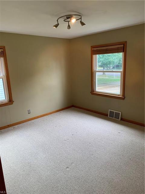 965 Learidge Rd, Lyndhurst, OH 44124 photo 7
