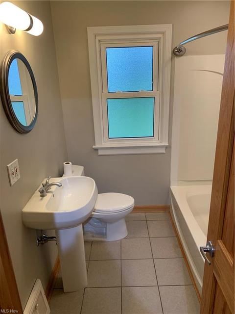 965 Learidge Rd, Lyndhurst, OH 44124 photo 10