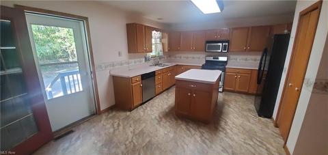 41950 Samuel St, Elyria, OH 44035 photo 9