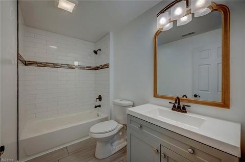 133 Roosevelt Ave, Elyria, OH 44035 photo 28