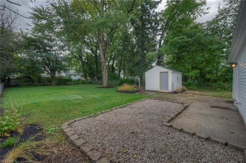 133 Roosevelt Ave, Elyria, OH 44035 photo 13