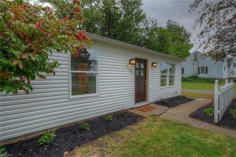 133 Roosevelt Ave, Elyria, OH 44035 photo 12