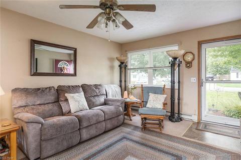9876 Bright Dr, Windham, OH 44288 photo 4