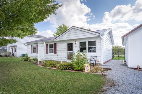 9876 Bright Dr, Windham, OH 44288 photo 2