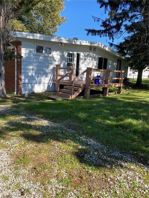30060 Robert St, Wickliffe, OH 44092 photo 2