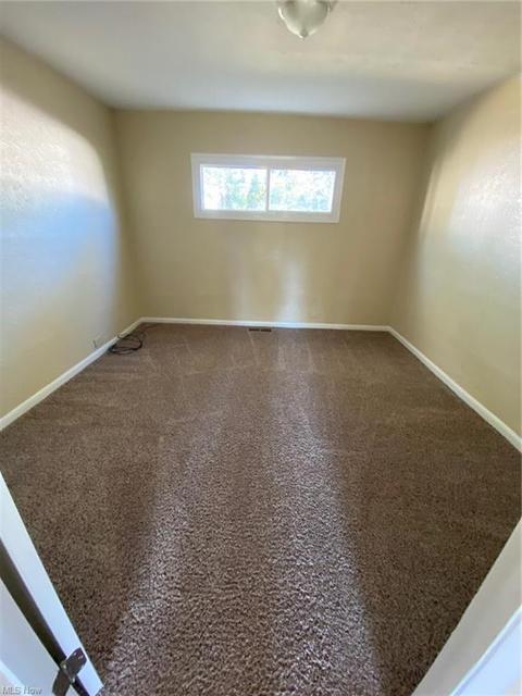 30060 Robert St, Wickliffe, OH 44092 photo 12