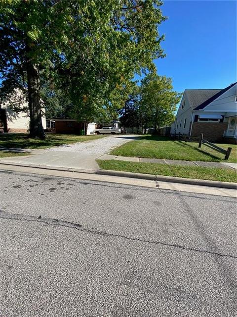 30060 Robert St, Wickliffe, OH 44092 photo 18