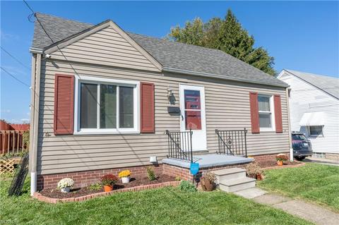 2703 Gilbert Ave NE, Canton, OH 44705 photo 2