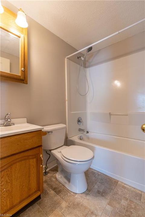 2703 Gilbert Ave NE, Canton, OH 44705 photo 6