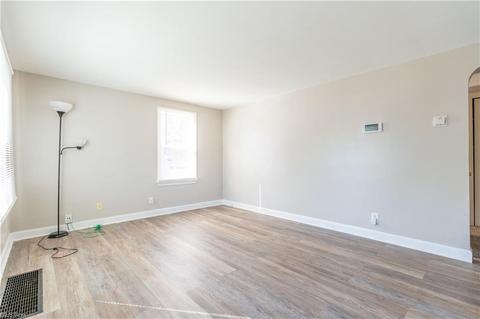 2703 Gilbert Ave NE, Canton, OH 44705 photo 4