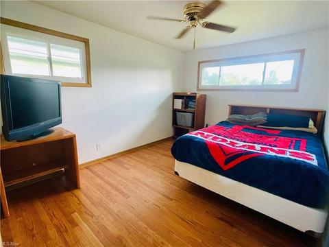 3740 Hetzel Dr, Parma, OH 44134 photo 7