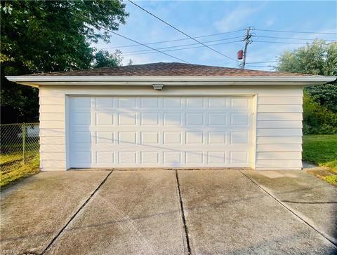 3740 Hetzel Dr, Parma, OH 44134 photo 19