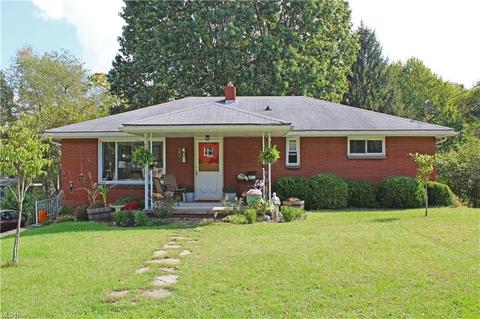 418 N 20th St, Weirton, WV 26062 photo 1