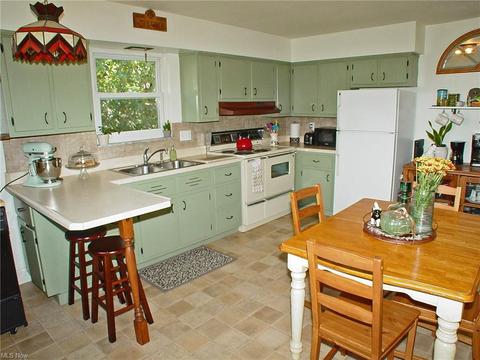 418 N 20th St, Weirton, WV 26062 photo 5