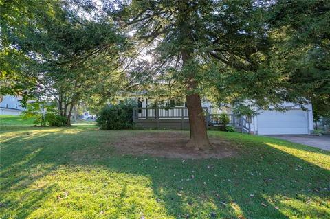 102 E Ingleside Dr, Coventry, OH 44319 photo 3