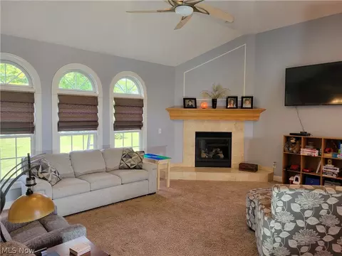 9293 Nichols Rd, Garrettsville, OH 44231 photo 12