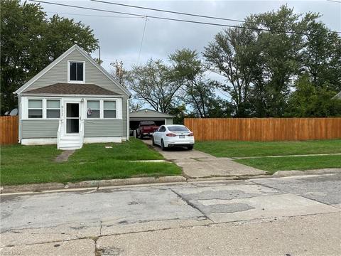 921 E 33rd St, Lorain, OH 44055 photo 3