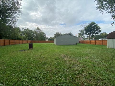 921 E 33rd St, Lorain, OH 44055 photo 8