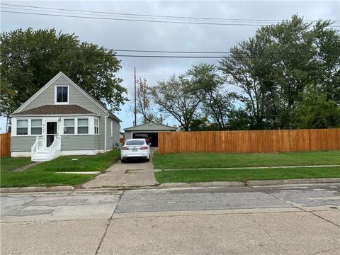921 E 33rd St, Lorain, OH 44055 photo 2