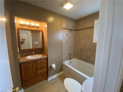 921 E 33rd St, Lorain, OH 44055 photo 23