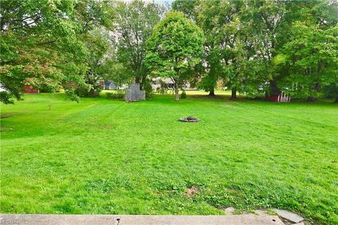 112 Hamilton Blvd, Struthers, OH 44471 photo 3
