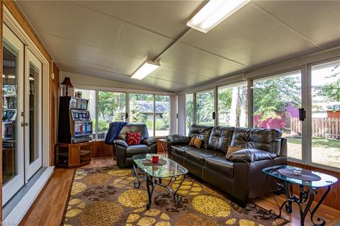 140 Devonshire Ct, Elyria, OH 44035 photo 23