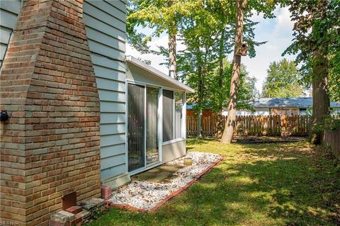 140 Devonshire Ct, Elyria, OH 44035 photo 26