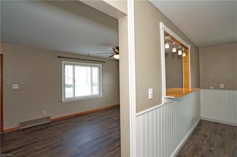 37510 2nd St, Willoughby, OH 44094 photo 11