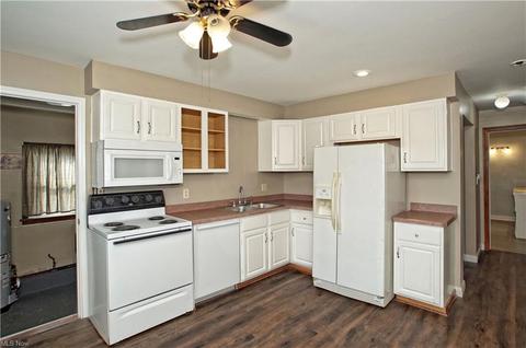 37510 2nd St, Willoughby, OH 44094 photo 8
