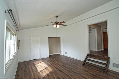 37510 2nd St, Willoughby, OH 44094 photo 7