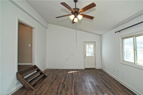 37510 2nd St, Willoughby, OH 44094 photo 6