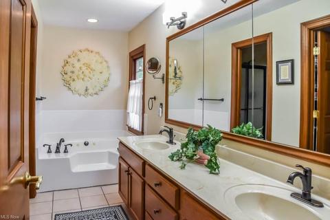 1741 Summerchase Rd NE, Canton, OH 44721 photo 14