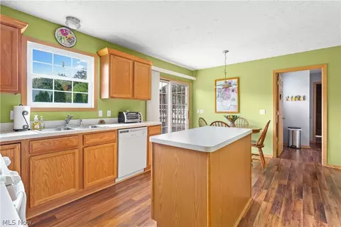 131 Teal St, Elyria, OH 44035 photo 5