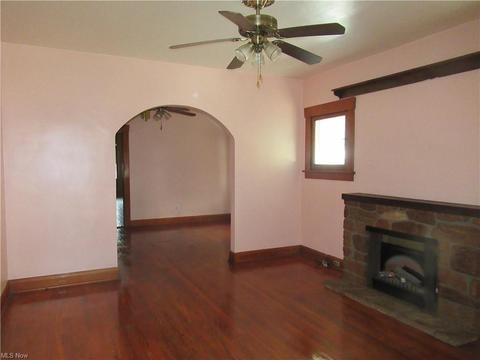 131 Shadyside Dr, Boardman, OH 44512 photo 3