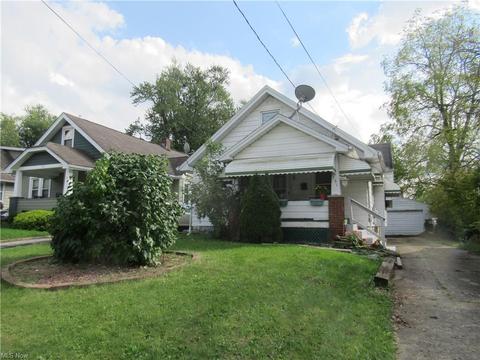 131 Shadyside Dr, Boardman, OH 44512 photo 2