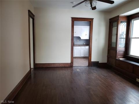 3712 Pershing Ave, Parma, OH 44134 photo 2