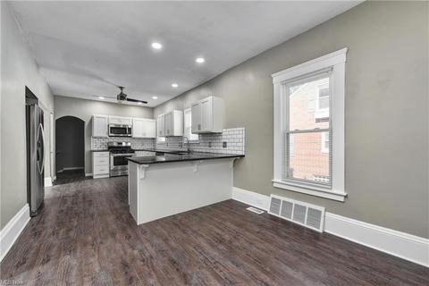 160 Beebe Ave, Elyria, OH 44035 photo 5
