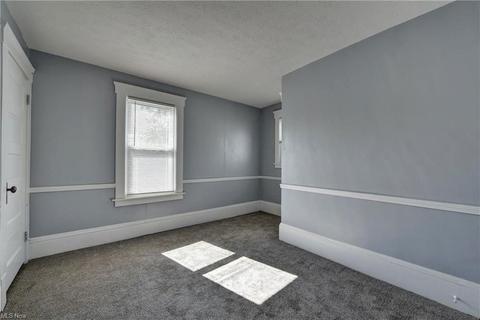 160 Beebe Ave, Elyria, OH 44035 photo 18