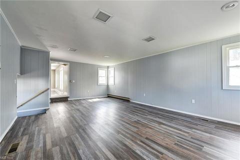 160 Beebe Ave, Elyria, OH 44035 photo 23