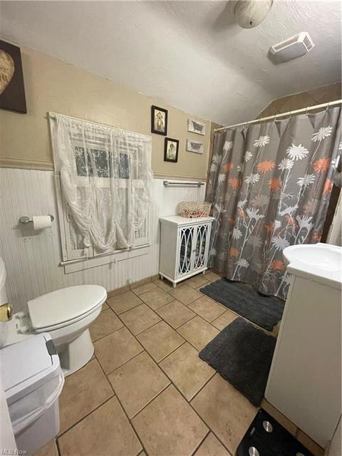 1719 E 36th St, Ashtabula, OH 44004 photo 11