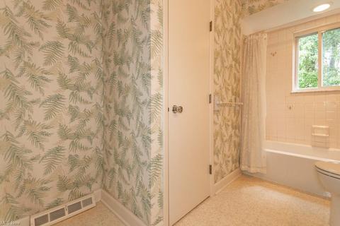 6331 Chase Dr, Mentor, OH 44060 photo 27