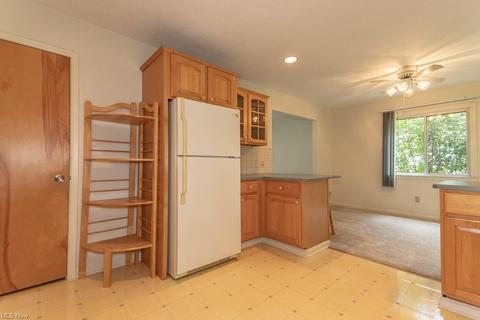 6331 Chase Dr, Mentor, OH 44060 photo 7