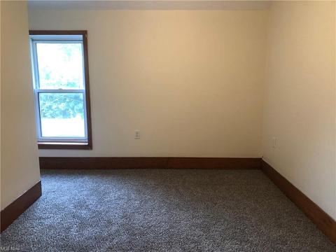 1656 Walnut Blvd, Ashtabula, OH 44004 photo 11